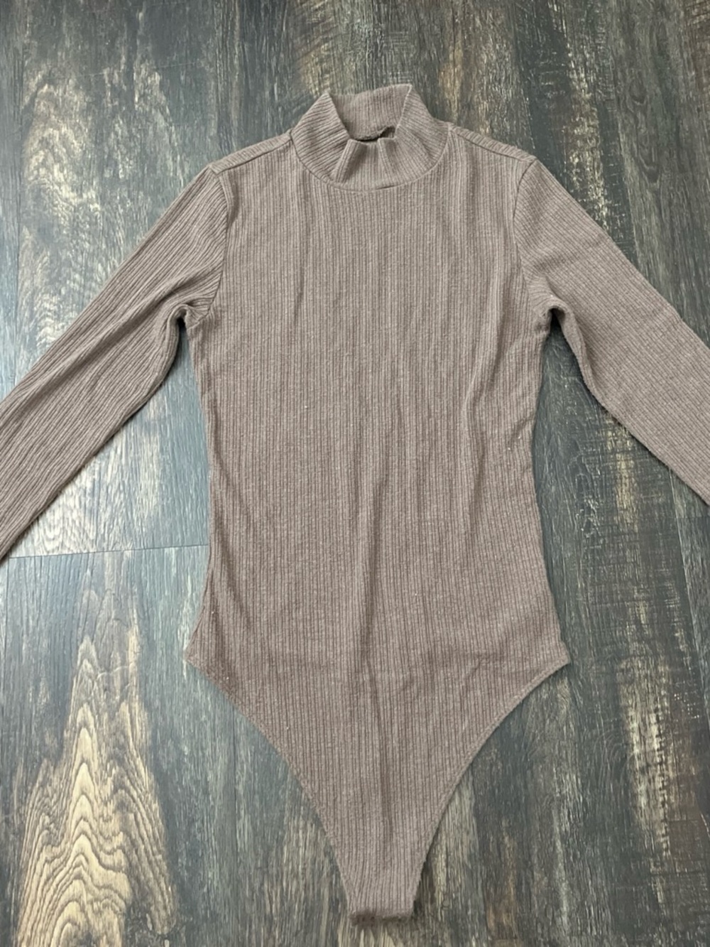 American Eagle Outfitters Ribbed Mock Neck Bodysuit in Taupe